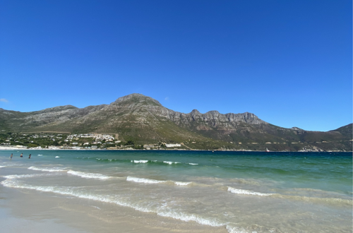Hout Bay - África do Sul, inclusa no manual de sobrevivência caso você prefira águas mais quentinhas.
