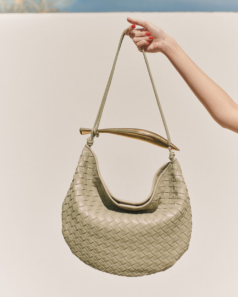 Bolsa Sardine, criação de Matthieu Blazy, novo diretor criativo da Chanel, para a Bottega Veneta