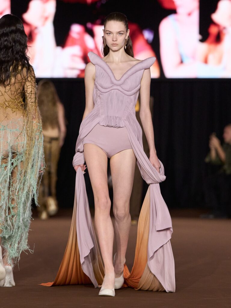 Mugler